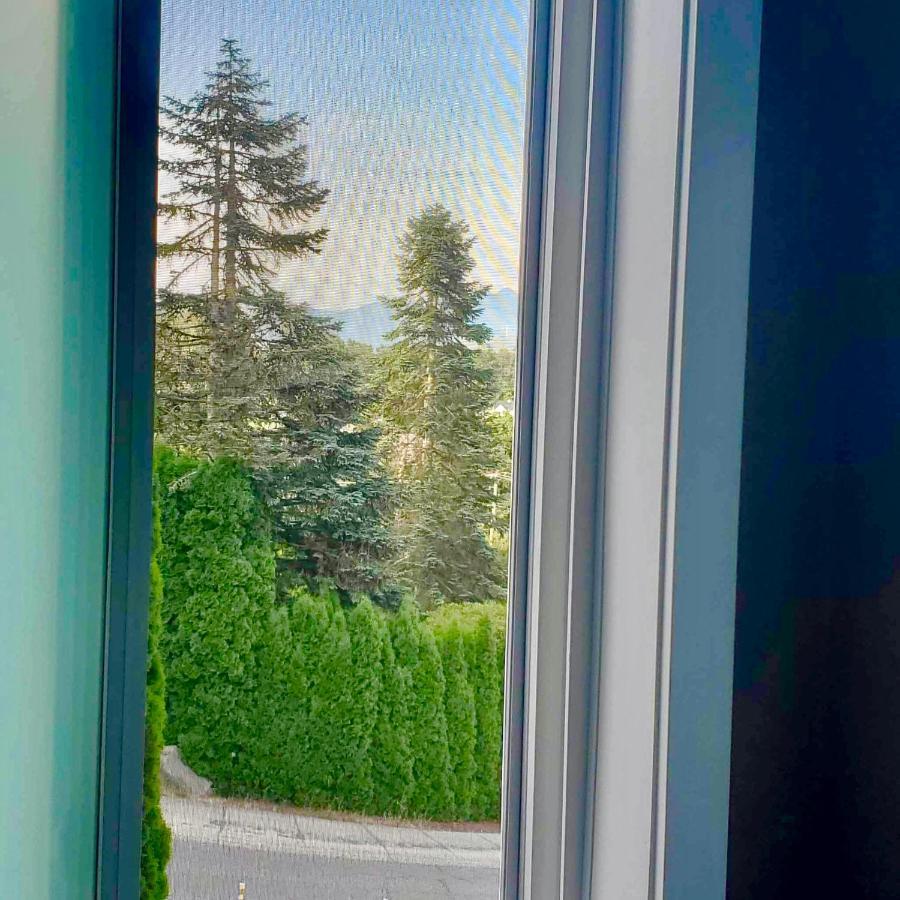 Mountain Retreat 3 Bedroom Garden House Near Heritage Park, Coliseum , Hwy 1, Fishing, Cultus Lake Chilliwack Exterior foto