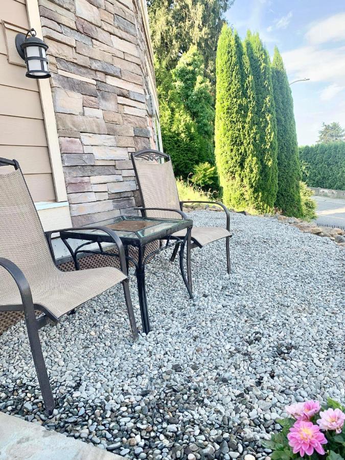 Mountain Retreat 3 Bedroom Garden House Near Heritage Park, Coliseum , Hwy 1, Fishing, Cultus Lake Chilliwack Exterior foto